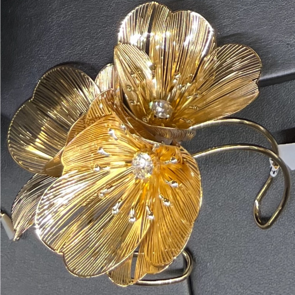 NWT ⚜️👑⚜️ Piper K  Accessories Crystal Flower Filigree Cuff Bracelet - Picture 4 of 11